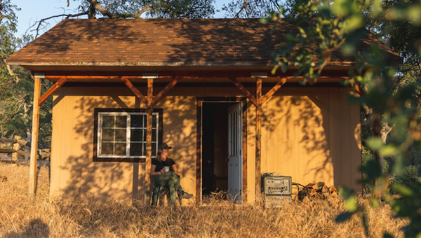 build an off grid cabin