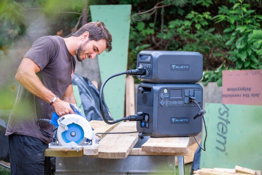 Portable Solar Generators for Handheld Devices 