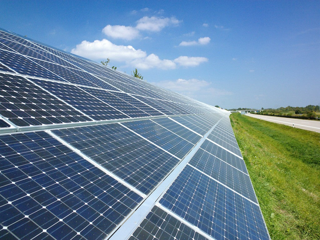 What Is the Difference Between a Solar Converter and a Solar Inverter?