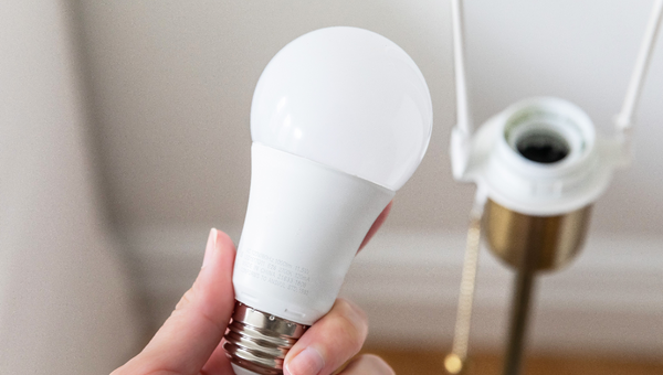 How Many Watts Does a Light Bulb Use?