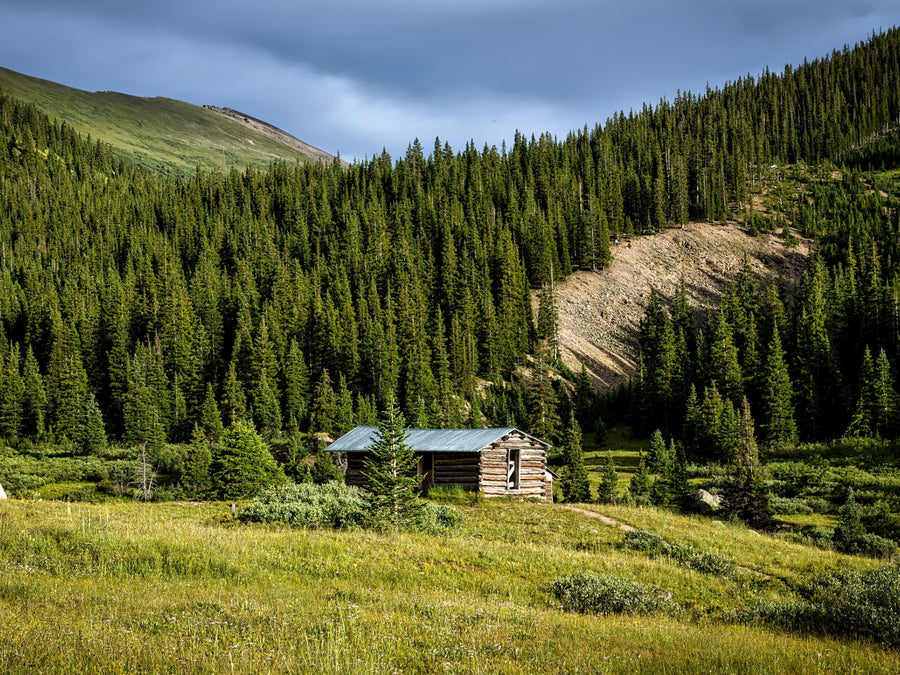 Living Off Grid in Canada: What You Need to Know