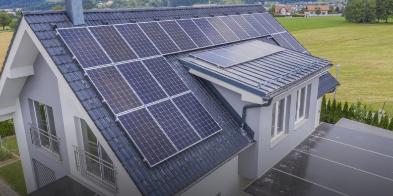 How Many Solar Panels Does It Take to Power a Refrigerator?